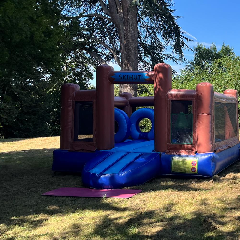 Photo Cabane Gonflable